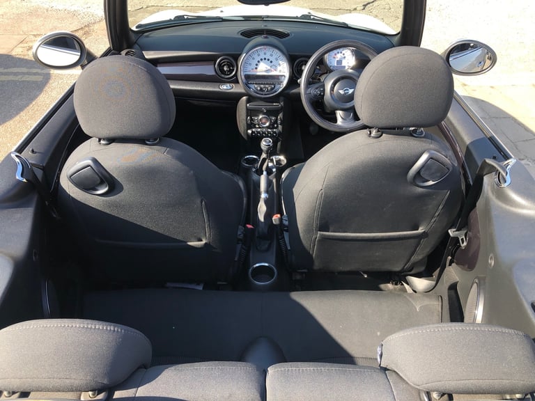 2011 MINI Convertible 1.6 Cooper [122] 2dr CONVERTIBLE Petrol Manual