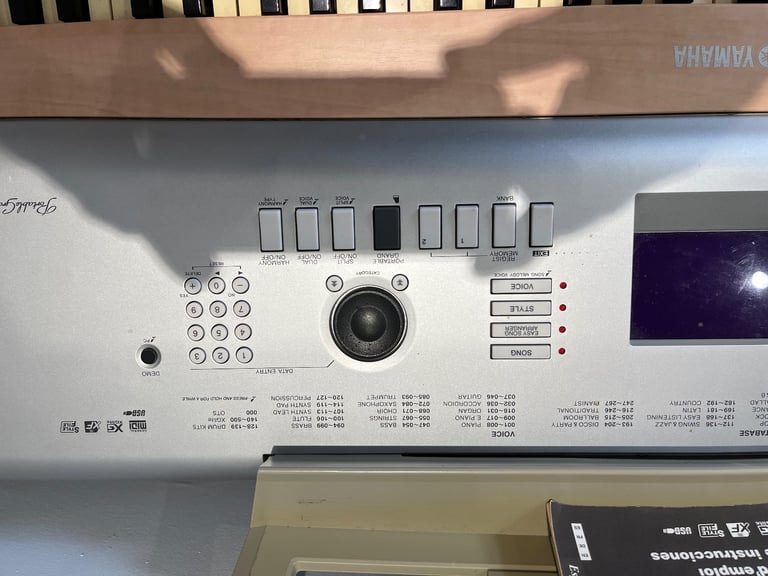 Yamaha Keyboard DGX- 620