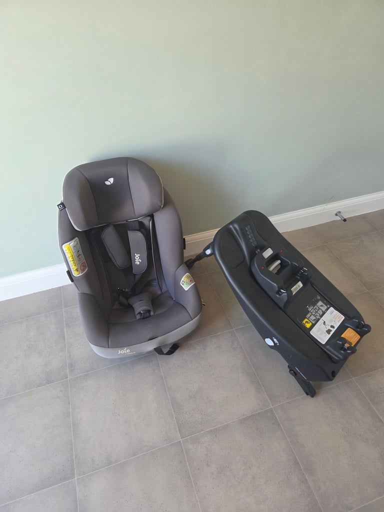 Joie Chrome dlx Travel System & i-Venture Car Seat with i-Base Advance