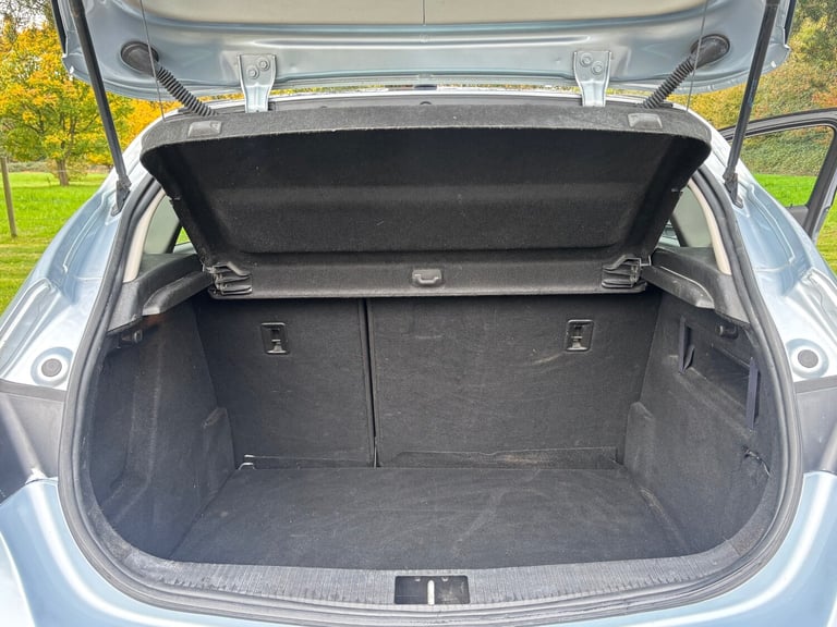 2015 Vauxhall Astra 2.0 CDTi 16V ecoFLEX SRi 5dr HATCHBACK Diesel Manual