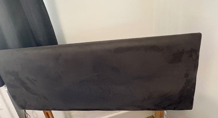 FREE!!! Single divan bed base with matching head board.