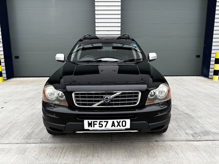 VOLVO XC90 2.4 D5 SE 2007 57 AUTOMATIC 7 SEATER IN BLACK 