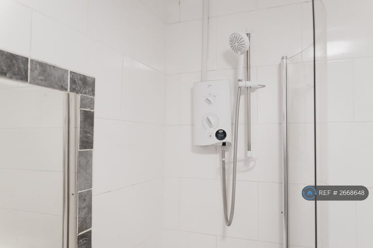 7 bedroom house in Brunswick Street, Leamington Spa, CV31 (7 bed) (#2668648)
