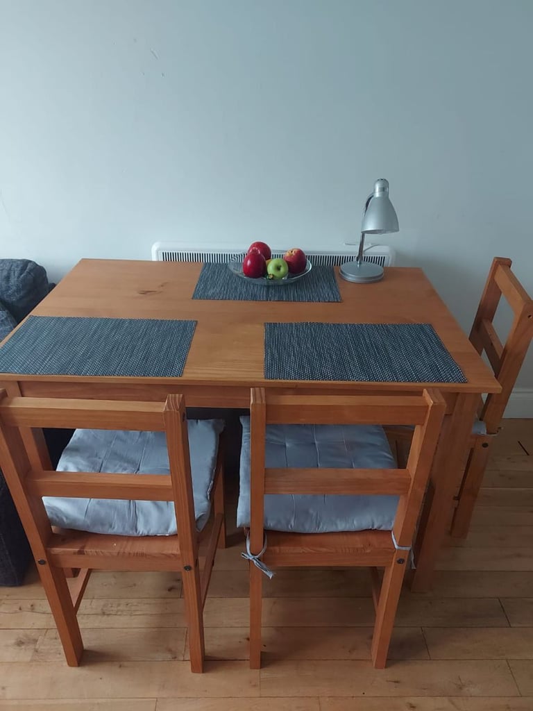 Folding table and 4 chairs