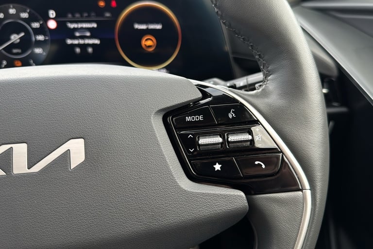  Kia Niro Electric 64.8kwh 4 Suv 5dr Electric Auto 201 Bhp Electric