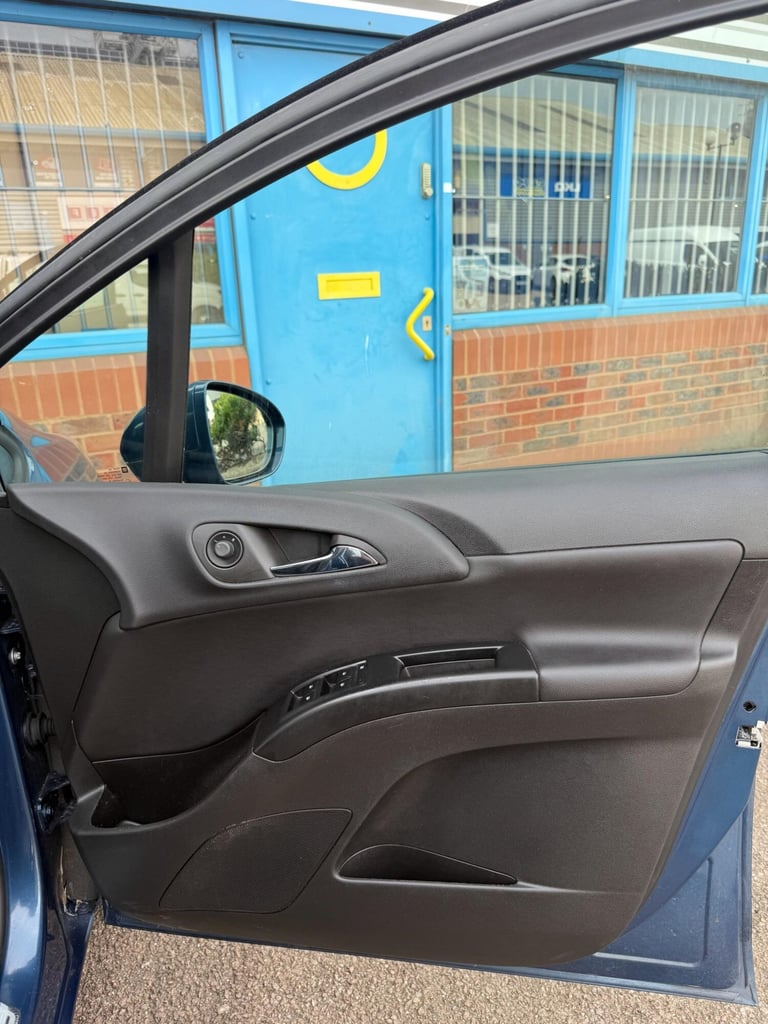 2015 Vauxhall Meriva 1.4i Turbo SE Euro 6 5dr MPV Petrol Manual
