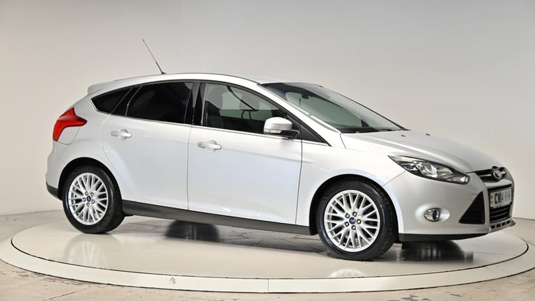 2014 Ford Focus 1.6 TDCi Zetec Euro 5 (s/s) 5dr HATCHBACK Diesel Manual