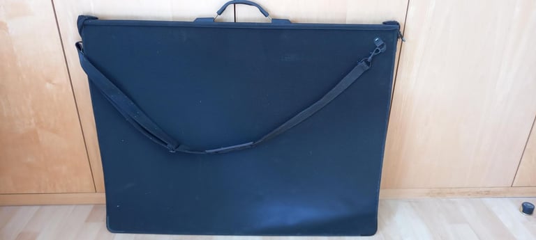 GRAPHIC DESIGNER'S - PORTFOLIO CASE (SIZE A1)