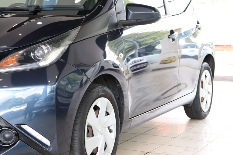 2016 Toyota AYGO 1.0 Aygo X-Play VVT-i CVT 5dr Hatchback Petrol Automatic