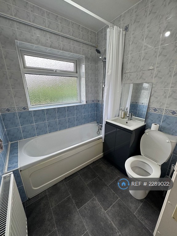 3 bedroom house in Welbeck Avenue, Manchester, OL9 (3 bed) (#2289022)