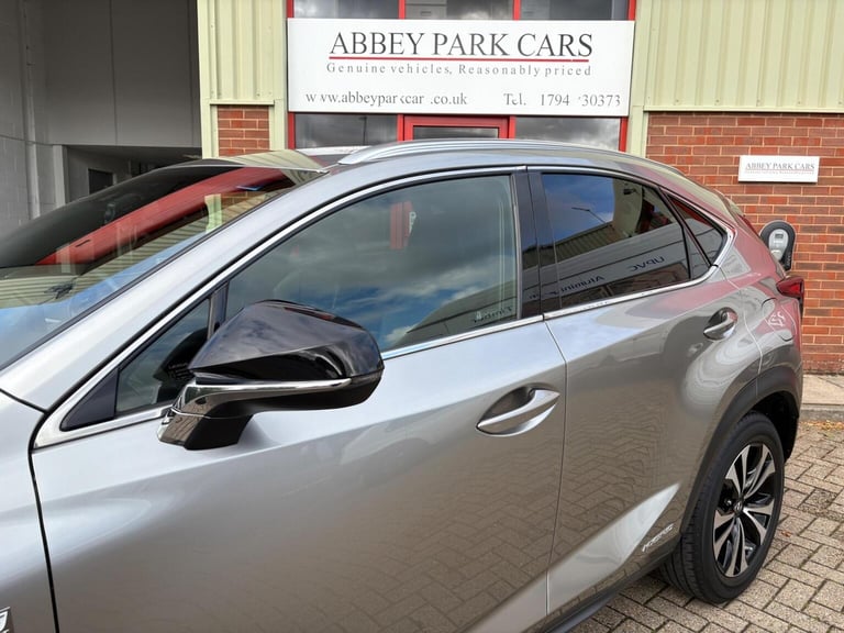 LEXUS NX 2.5 300h F Sport E-CVT 4WD Euro 6 (s/s) 5dr 2018
