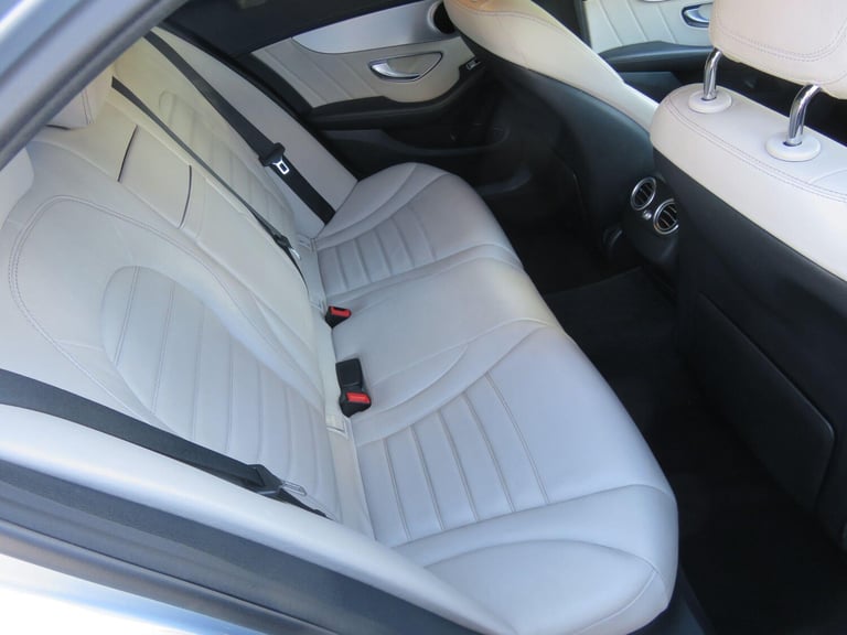 2014 Mercedes-Benz C Class 2.1 C220 BlueTEC AMG Line G-Tronic+ Euro 6 (s/s) 4dr SALOON Diesel Aut...