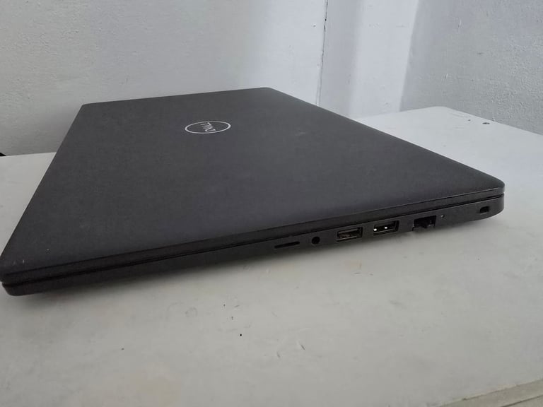 Dell i5 10th Gen 15.6" 1080p Full HD Laptop 16GB DDR4 RAM 256GB SSD win 11 Pro
