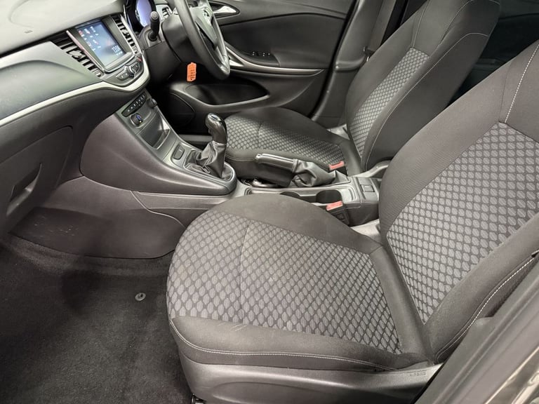 2018 Vauxhall Astra 1.6 CDTi ecoFLEX Design Sports Tourer 5dr Diesel Manual Euro 6 (s/s) (110 p E...