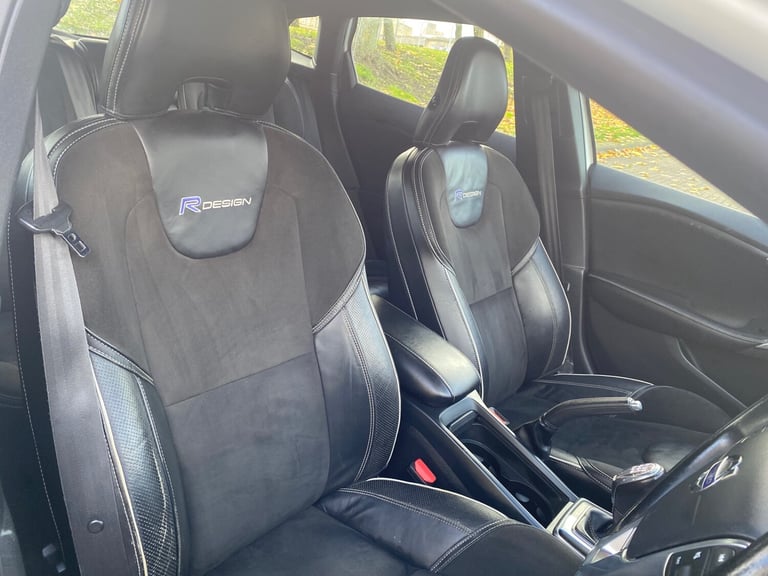 2013 Volvo V40 D2 R DESIGN 5dr HATCHBACK Diesel Manual