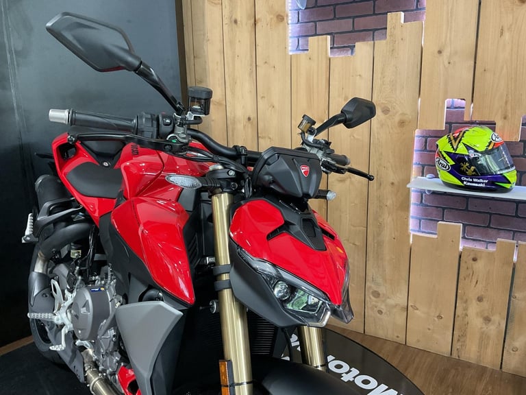 Ducati Streetfighter V2 2025 LOW RATE FINANCE 4.9%APR HP & PCP ORDER NOW!