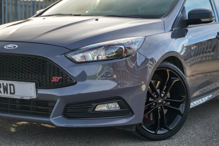 2018 Ford Focus 2.0T EcoBoost ST-3 Euro 6 (s/s) 5dr HATCHBACK Petrol Manual