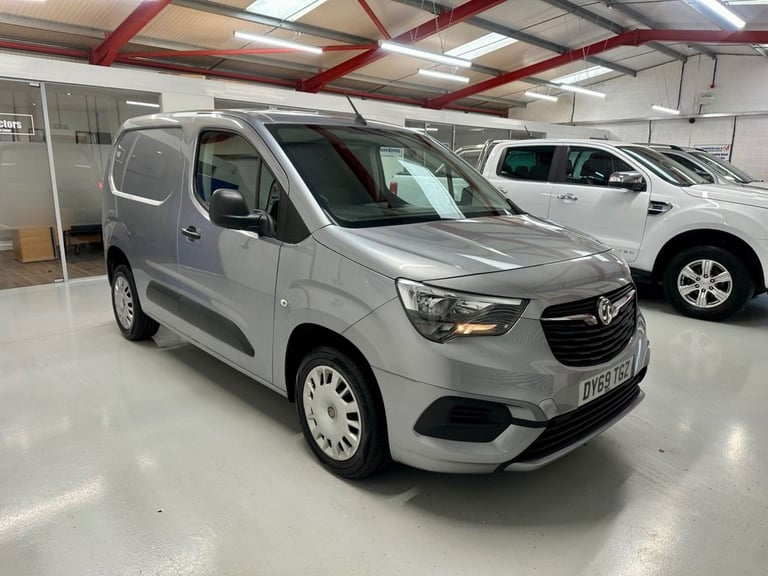 2019 69 VAUXHALL COMBO 1.6 TURBO D 2300 SPORTIVE L1 SWB EURO 6 * 34,278 SPORTIVE