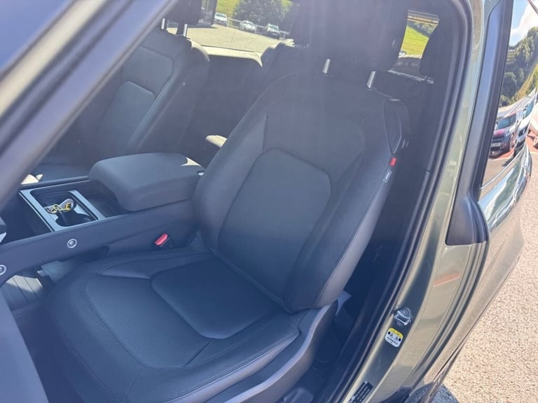 2022 72 LAND ROVER DEFENDER 3.0 D250 MHEV X-DYNAMIC SE 3dr Diesel 18,500 miles