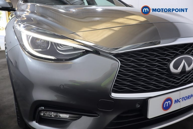 2017 Infiniti Q30 1.5d Premium Tech 5dr HATCHBACK DIESEL Manual