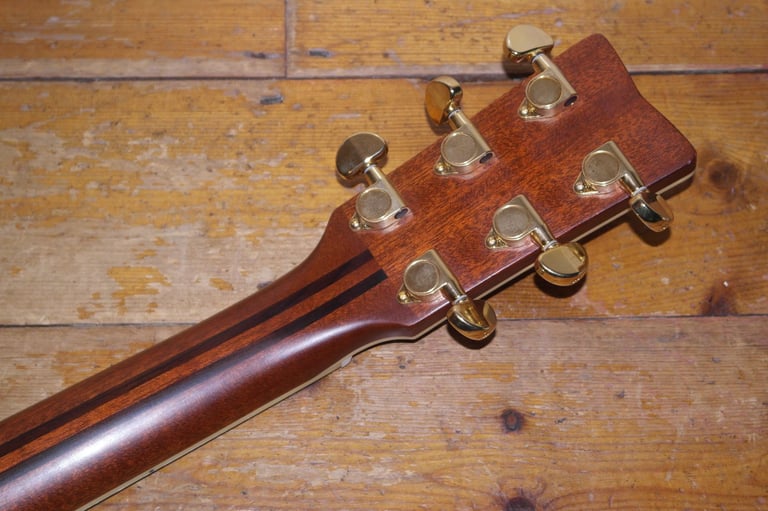 Yamaha LL TA Transacoustic dreadnought electro acoustic with rigid Yamaha gig bag