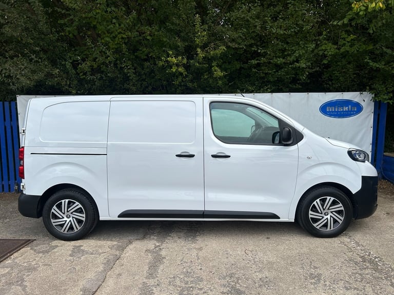 2022 Peugeot Expert 1000 1.5 BlueHDi 100 Professional Premium Van PANEL VAN Diesel Manual