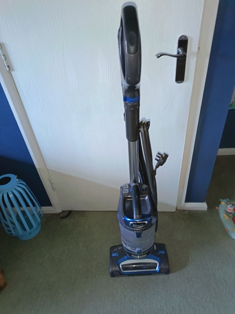 Shark vacuum cleaner 