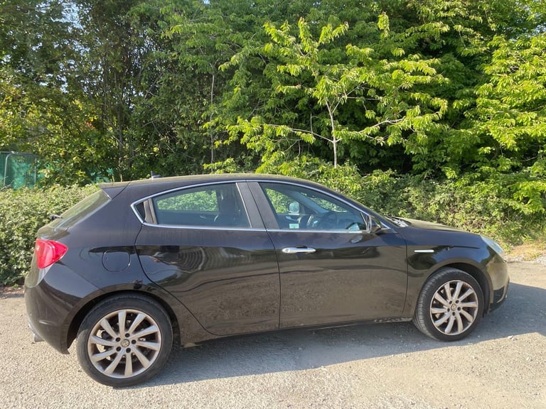 ALFA ROMEO GIULIETTA 2.0 JTDM LUSSO 12 REG 5 DOOR MOT APRIL 29TH 2026 TAX£35 LOW INSURANCE 60+MPG
