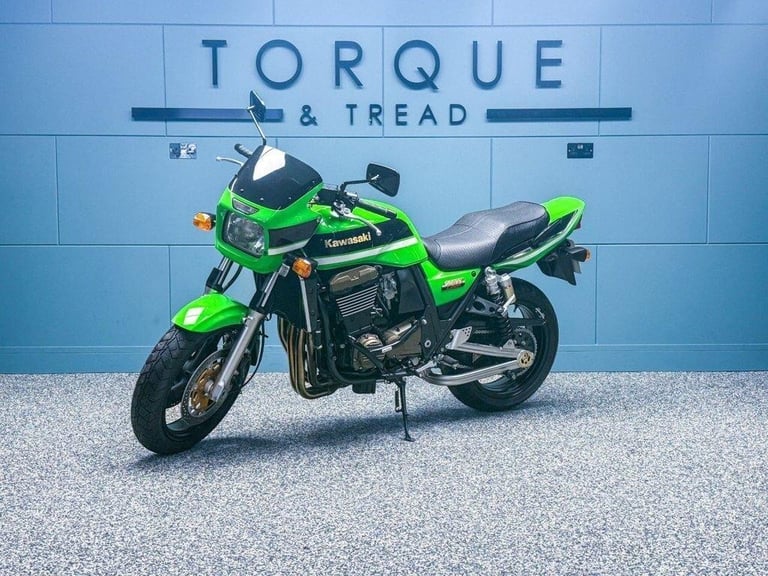 2007 07 KAWASAKI ZRX1200 R 1164CC - 714 MILES - RARE COLLECTOR BIKE - LOW MILES