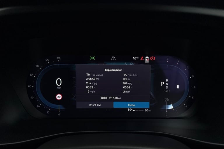 2022 Volvo XC40 2.0 B4 MHEV Ultimate SUV 5dr Petrol Hybrid DCT Auto Euro 6 (s/s) (197 ps) ESTATE ...