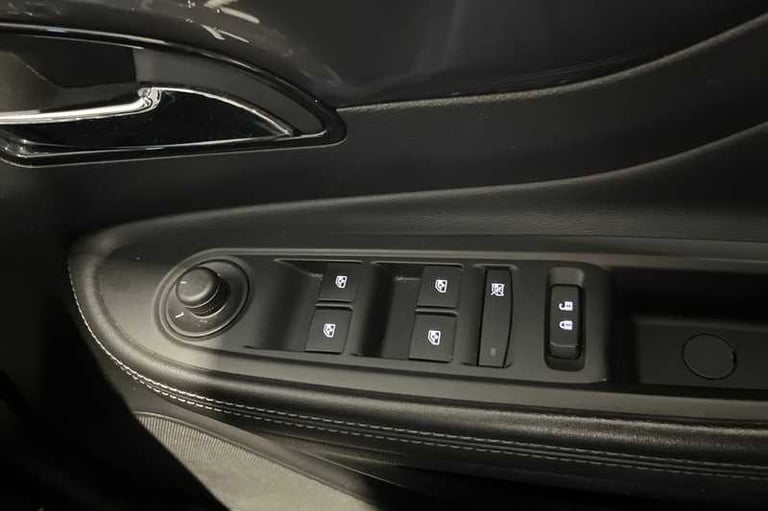 2019 Vauxhall Mokka X 1.4T Elite 5dr Auto HATCHBACK PETROL Automatic