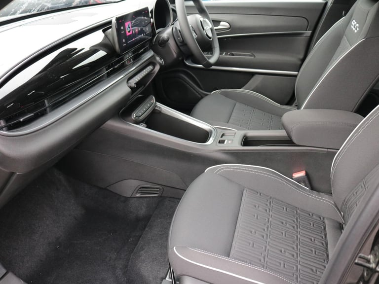 2025 Fiat 600 600 1.2 136hp Hybrid Edct-6 HATCHBACK Petrol/Electric Hybrid Automatic