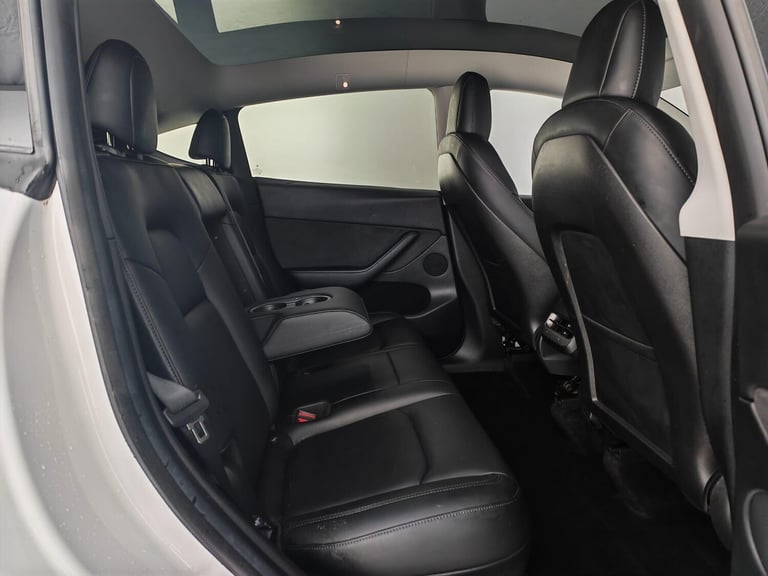 2022 Tesla Model Y (Dual Motor) Long Range Auto 4WDE 5dr MPV Electric Automatic