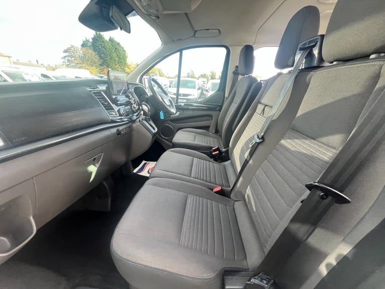 2022 Ford Tourneo Custom 2.0 EcoBlue 130ps L/R 8 Seater Titanium Auto MPV DIESEL Automatic