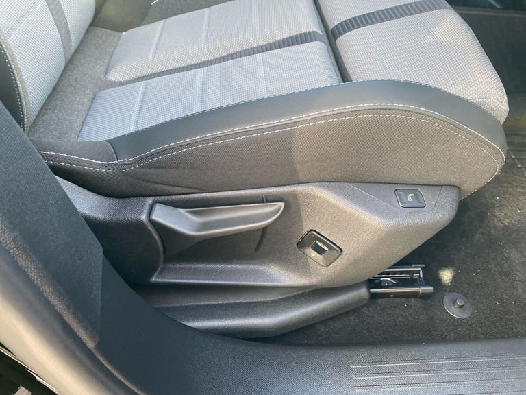 2025 Vauxhall Grandland Grandland 1.2 Hybrid [136] GS 5Dr E-dct6 Hatchback Hatchback Petrol Autom...