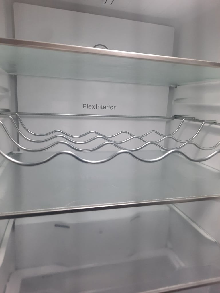 Series 4 KGN362LDFG 70/30 Fridge Freezer