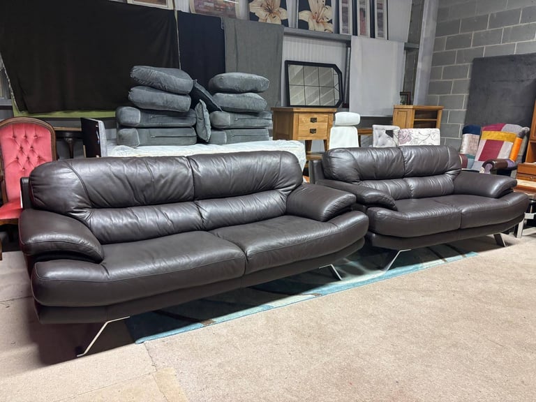Modern Style Brown Leather 2 and 3 Seater Sofas 