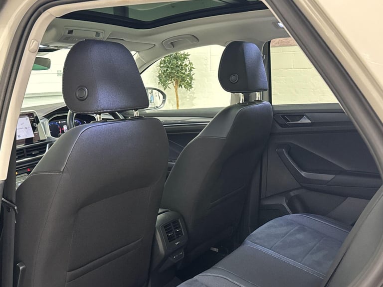  Volkswagen T-Roc 1.0 TSI Style SUV 5dr Petrol Manual Euro 6 (s/s) (110 ps) Petrol Manual