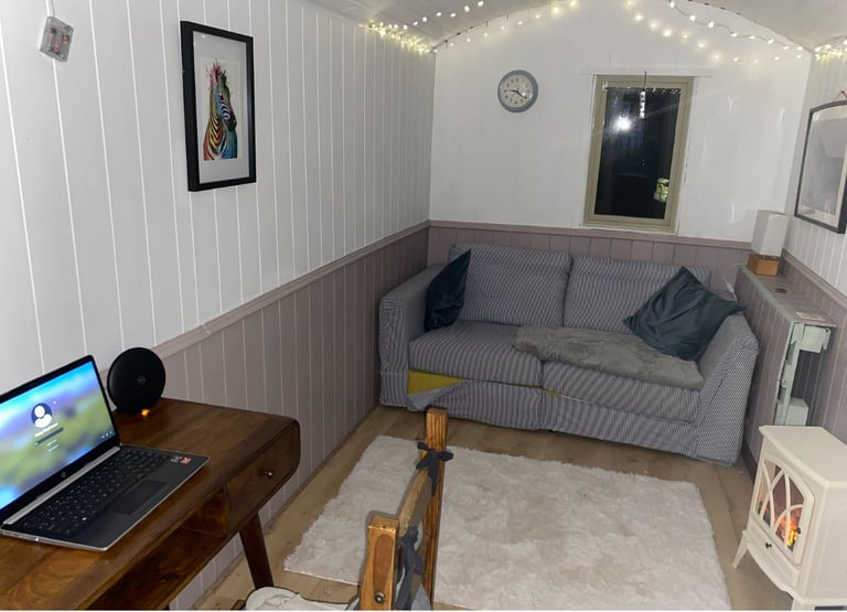 Shepherd’s Hut (incl. Delivery*)