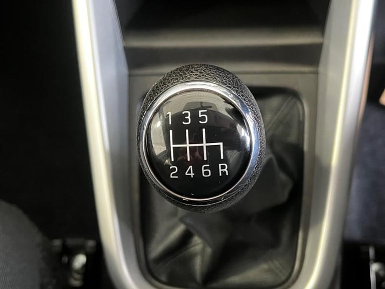 2017 Suzuki Vitara 1.6 DDiS SZ-T 5dr HATCHBACK DIESEL Manual