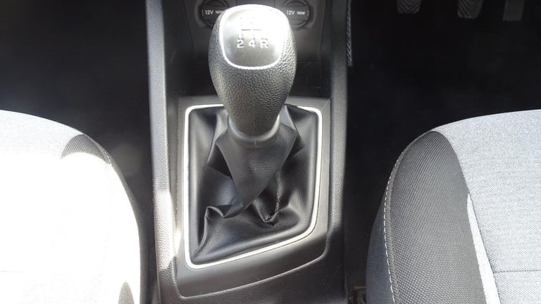 HYUNDAI I20 1.2 Blue Drive S Silver Manual Petrol 2016