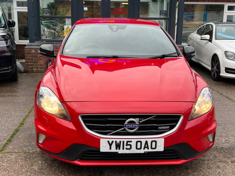 2015 Volvo V40 2.0 D4 R-Design Nav Hatchback 5dr Diesel Manual Euro 6 (s/s) (190 ps) HATCHBACK Di...