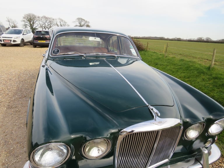 1968 Jaguar 420 4.2 MOD MANUAL Saloon Petrol Manual