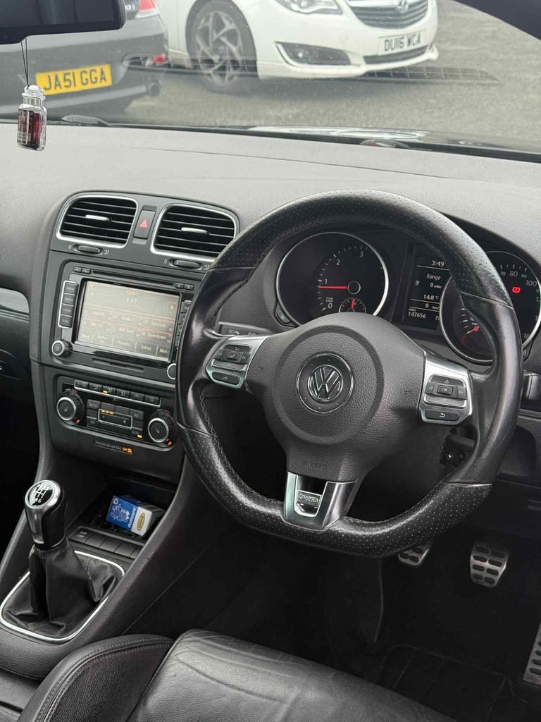 Volkswagen, GOLF, Hatchback, 2010, Manual, 1968 (cc), 3 doors