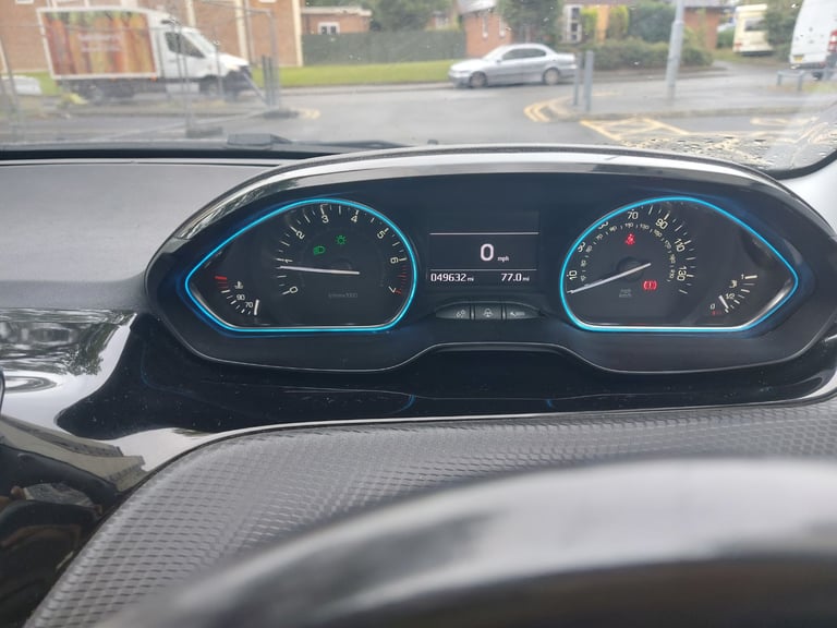 Peugeot, 2008, Hatchback, 2017, Manual, 1199 (cc), 5 doors