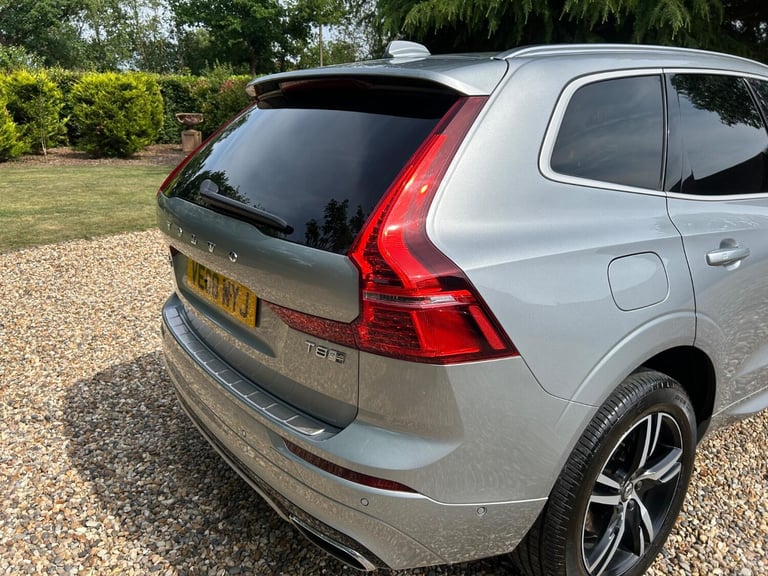 VOLVO XC60 2.0 R-Design T8 Twin Engine AWD 2018