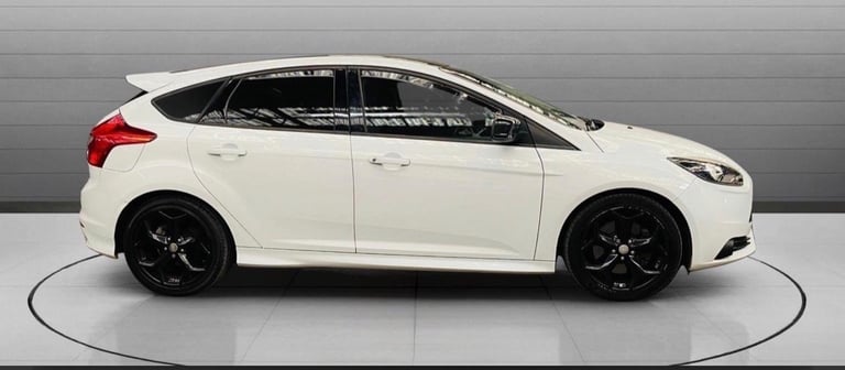 Ford, FOCUS, Hatchback, 2014, Manual, 1999 (cc), 5 doors