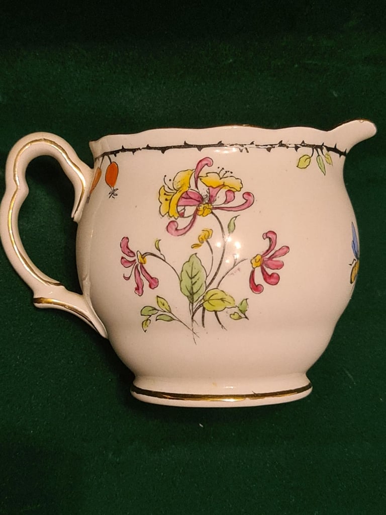 Rare Royal Albert Honeysuckles Milk Jug & Sugar Bowl