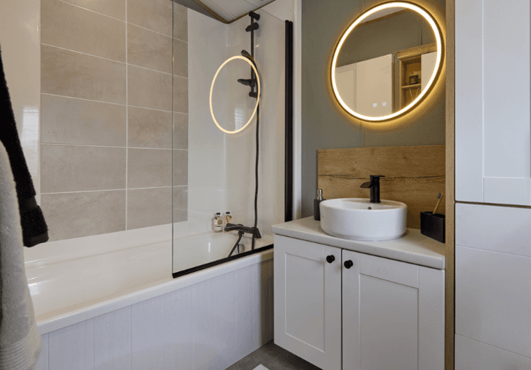 Spacious 43x14.5 Brand New 2-Bed Holiday Home | Abbots Salford Holiday Park