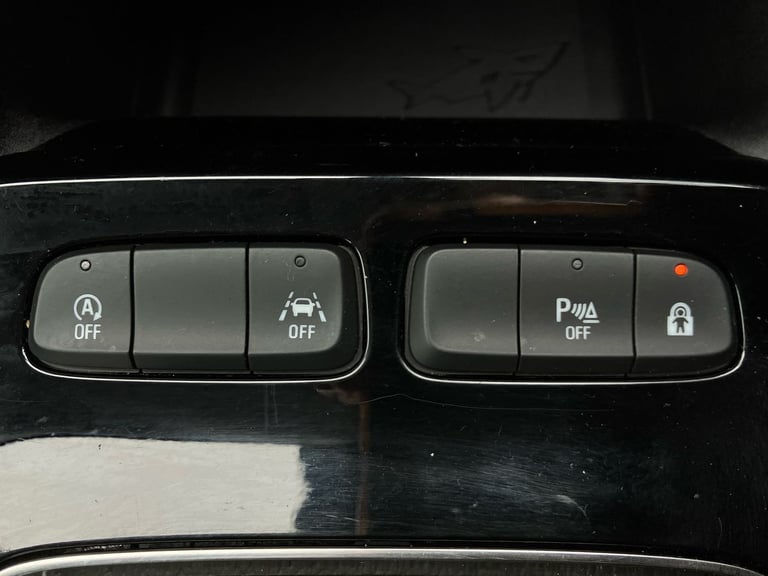 2021 Vauxhall Mokka Mokka 1.2 Turbo 100 Elite Nav 5dr Hatchback SUV PETROL Manual